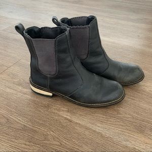 Kodiak Alma Chelsea Boots